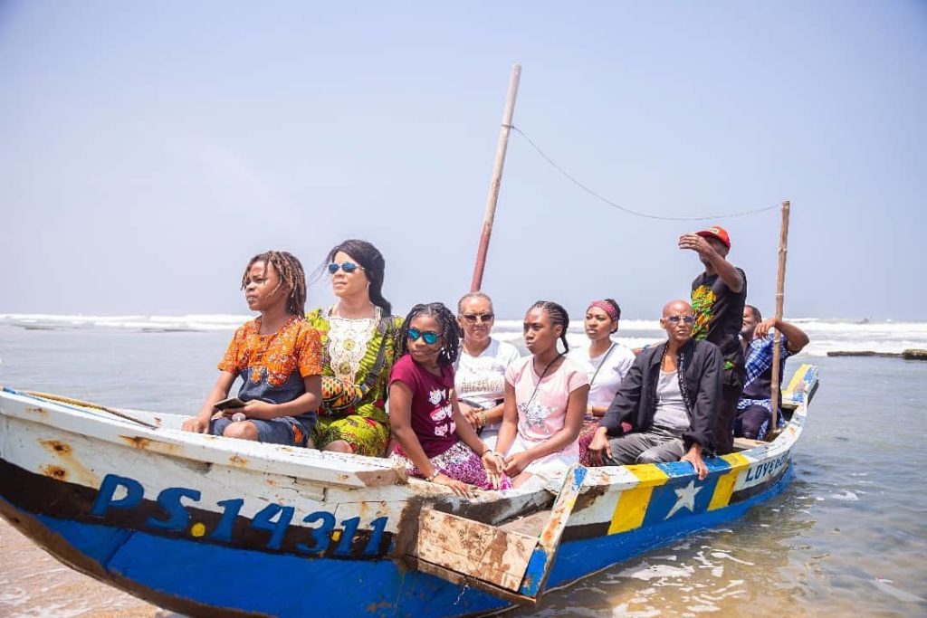 Tsirkormpam dance theatre - boat riding, a historic tour from Cape Coast Castle to Elmina Castle.